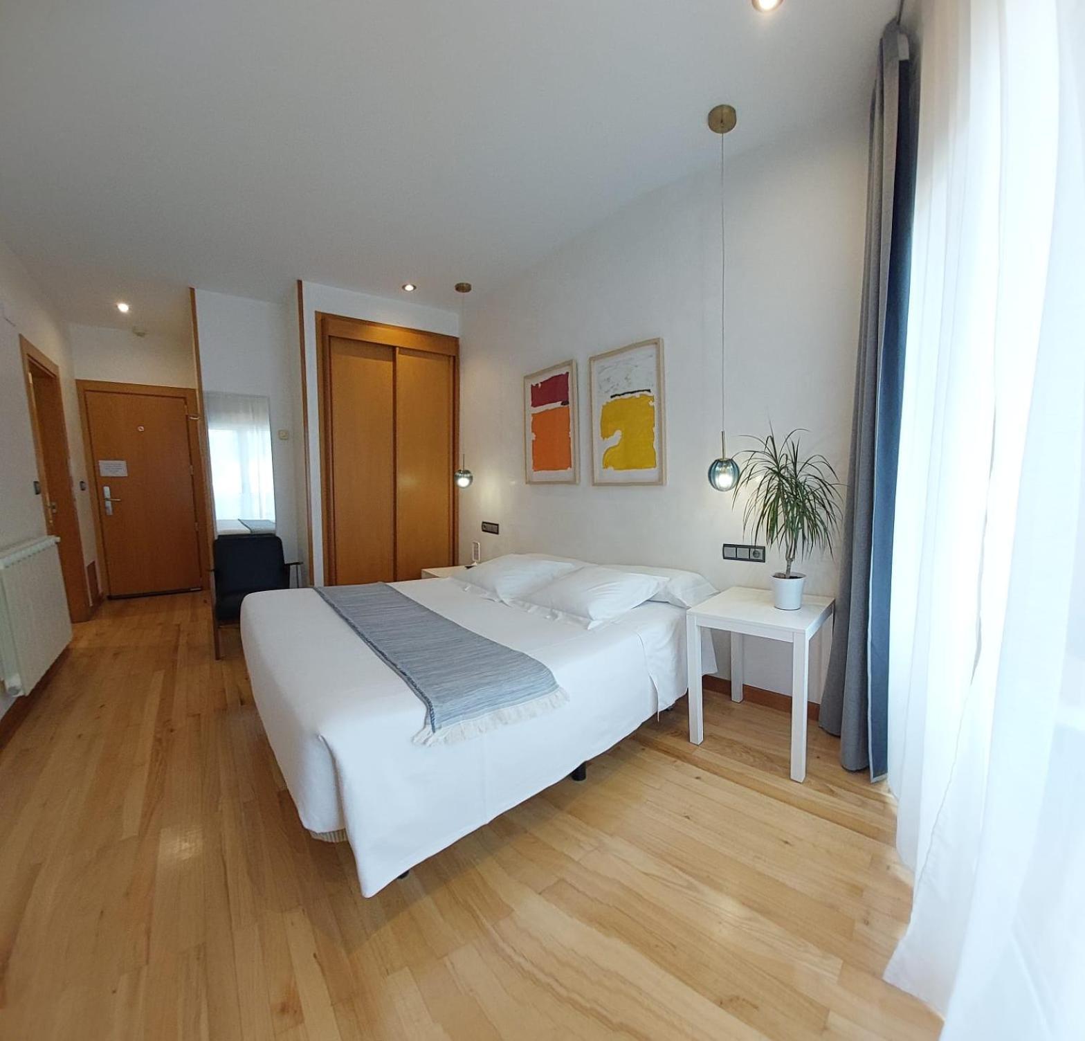 Onís Hotel Nochendi מראה חיצוני תמונה
