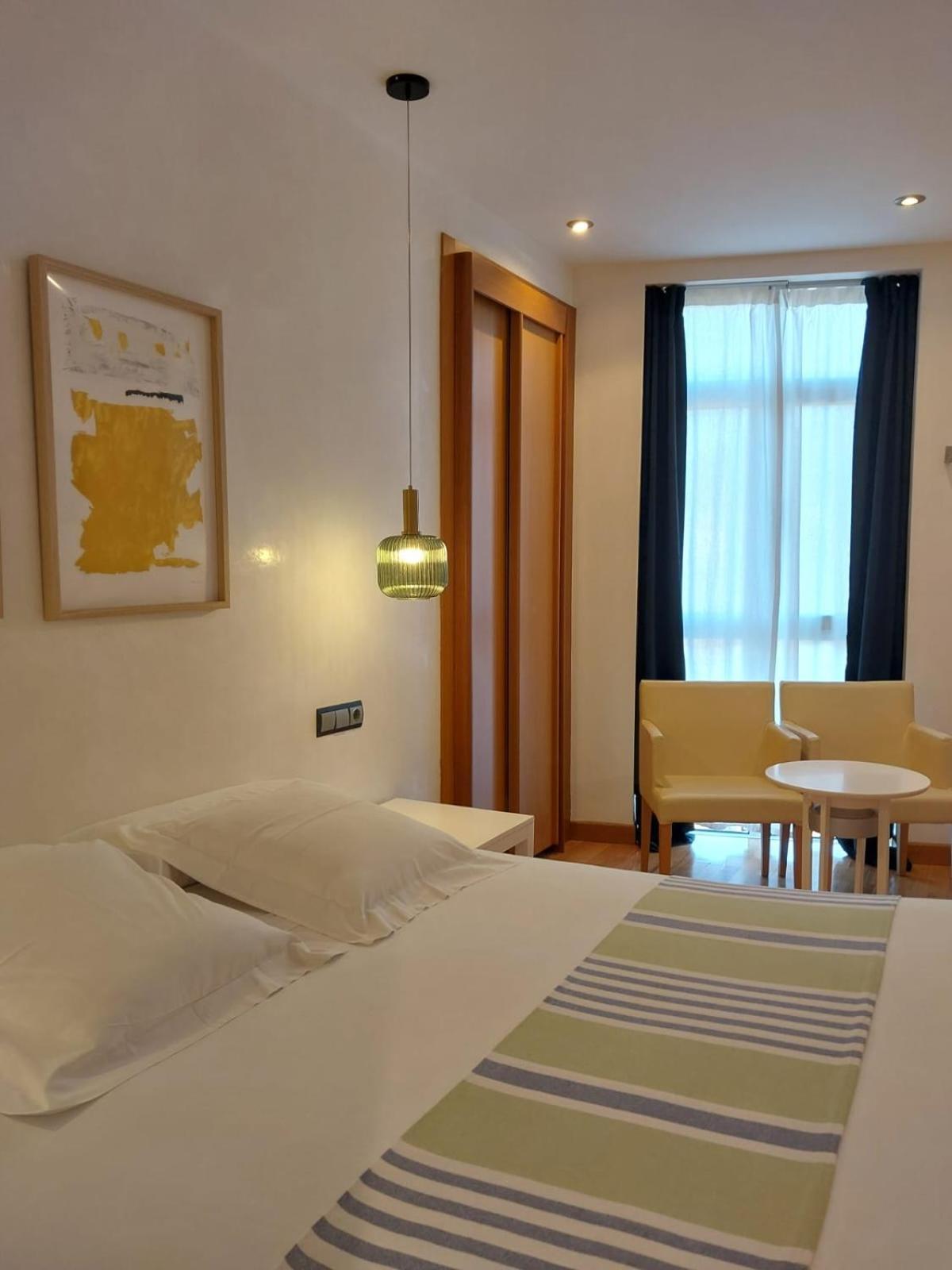Onís Hotel Nochendi מראה חיצוני תמונה