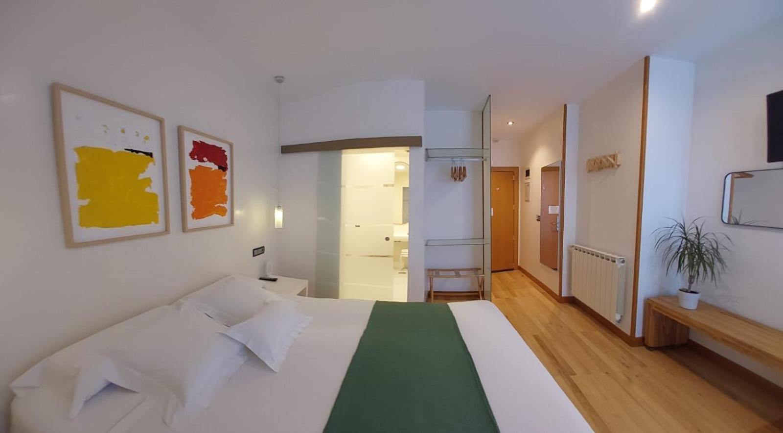 Onís Hotel Nochendi מראה חיצוני תמונה