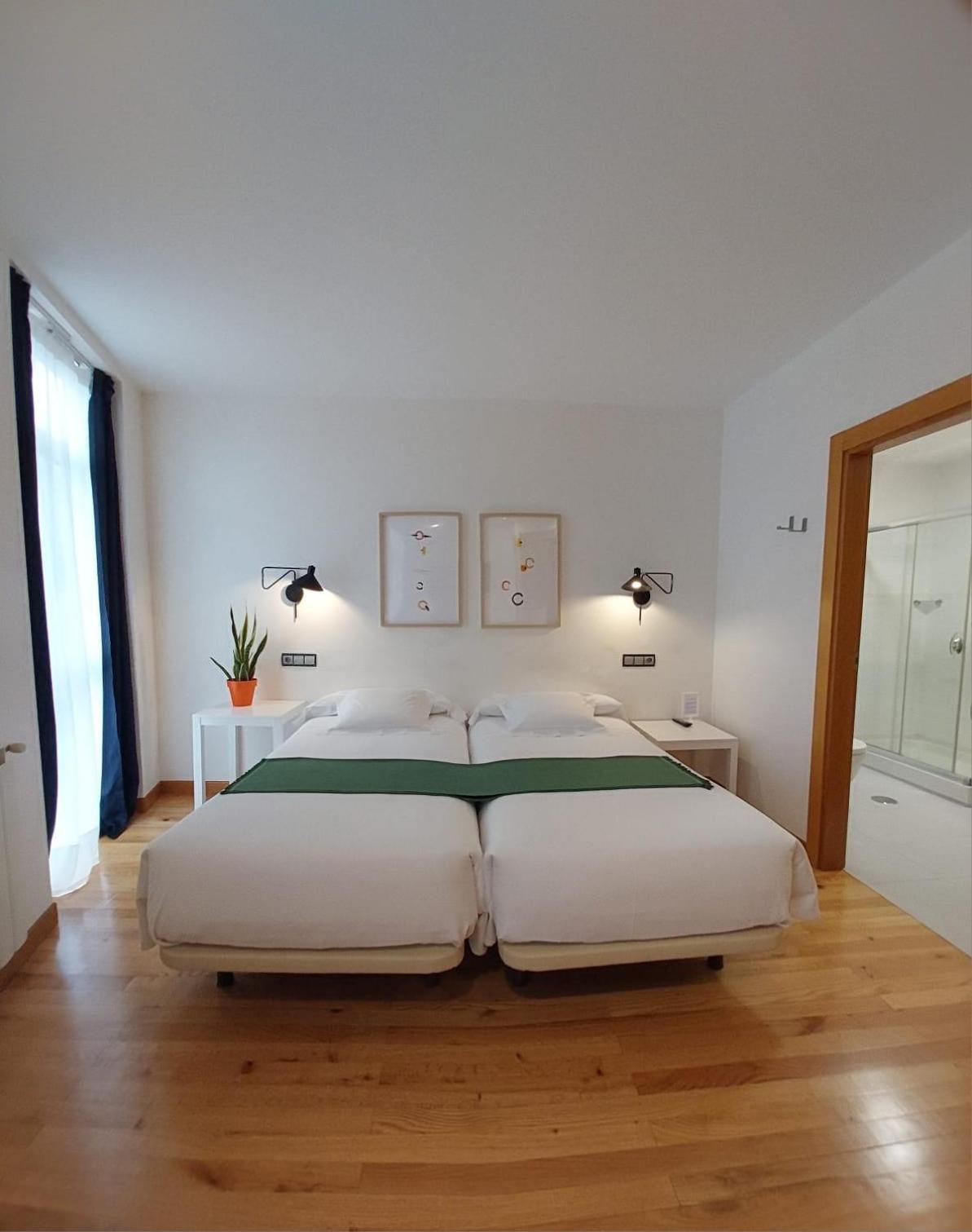 Onís Hotel Nochendi מראה חיצוני תמונה