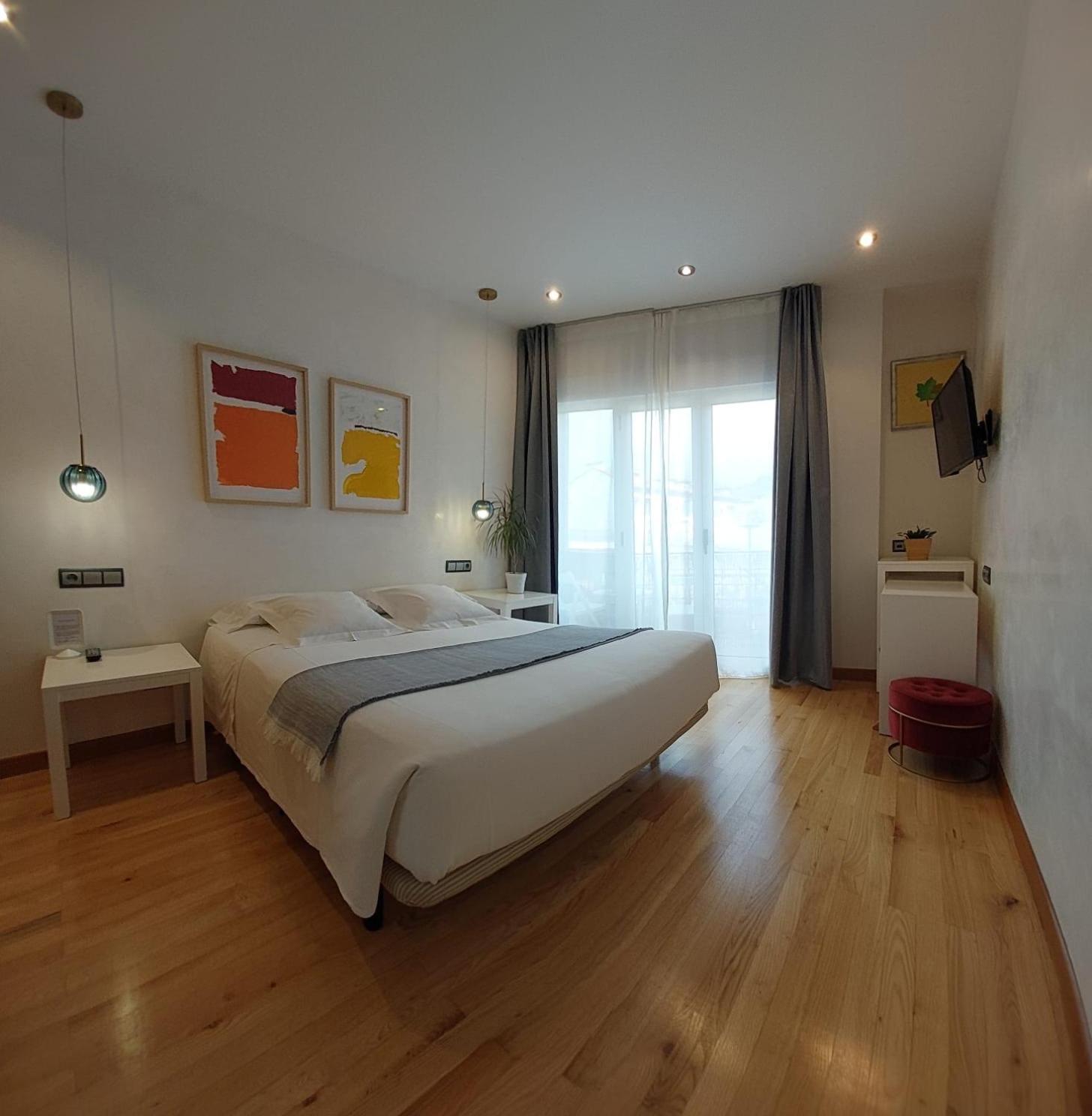 Onís Hotel Nochendi מראה חיצוני תמונה