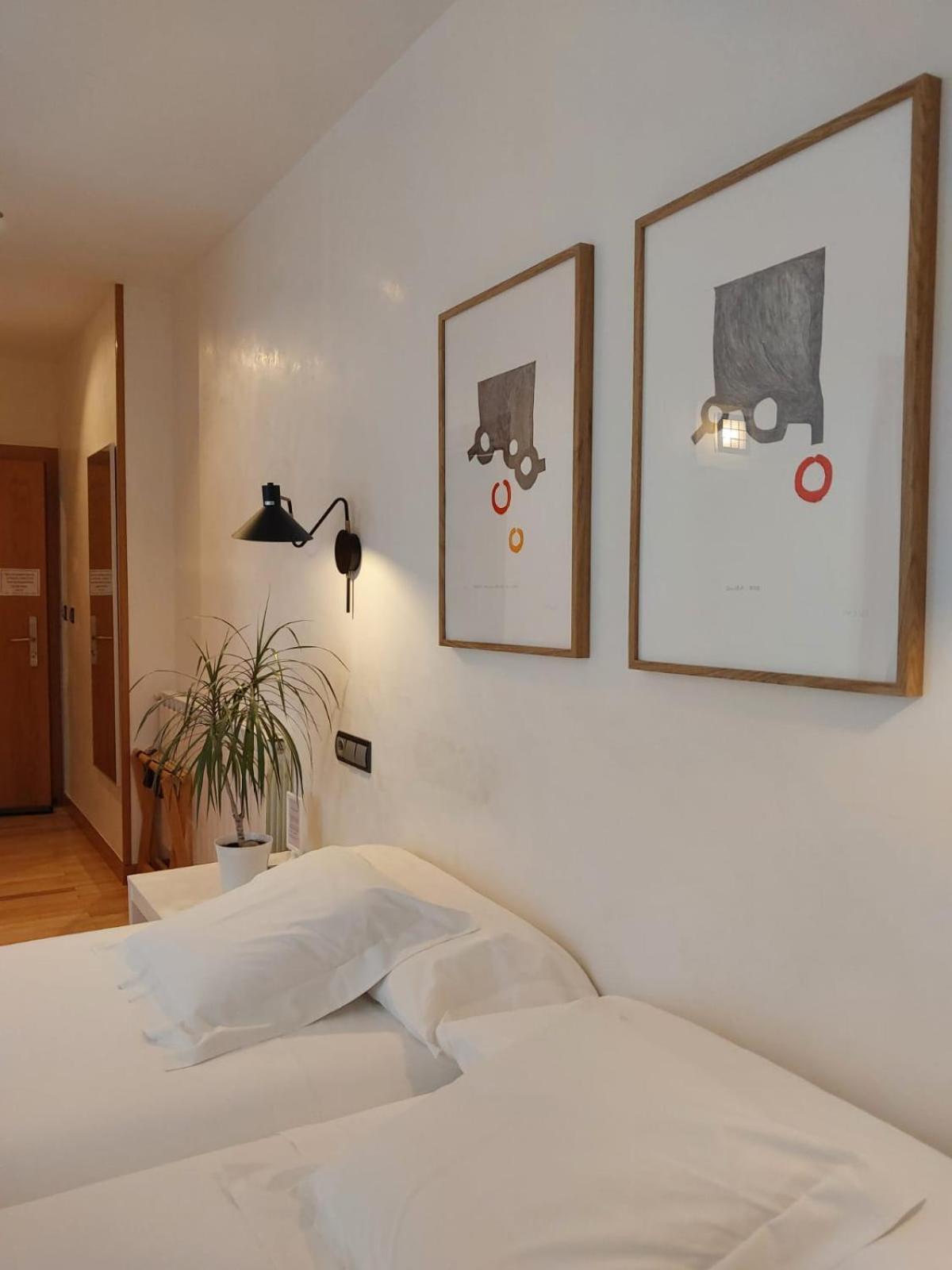 Onís Hotel Nochendi מראה חיצוני תמונה