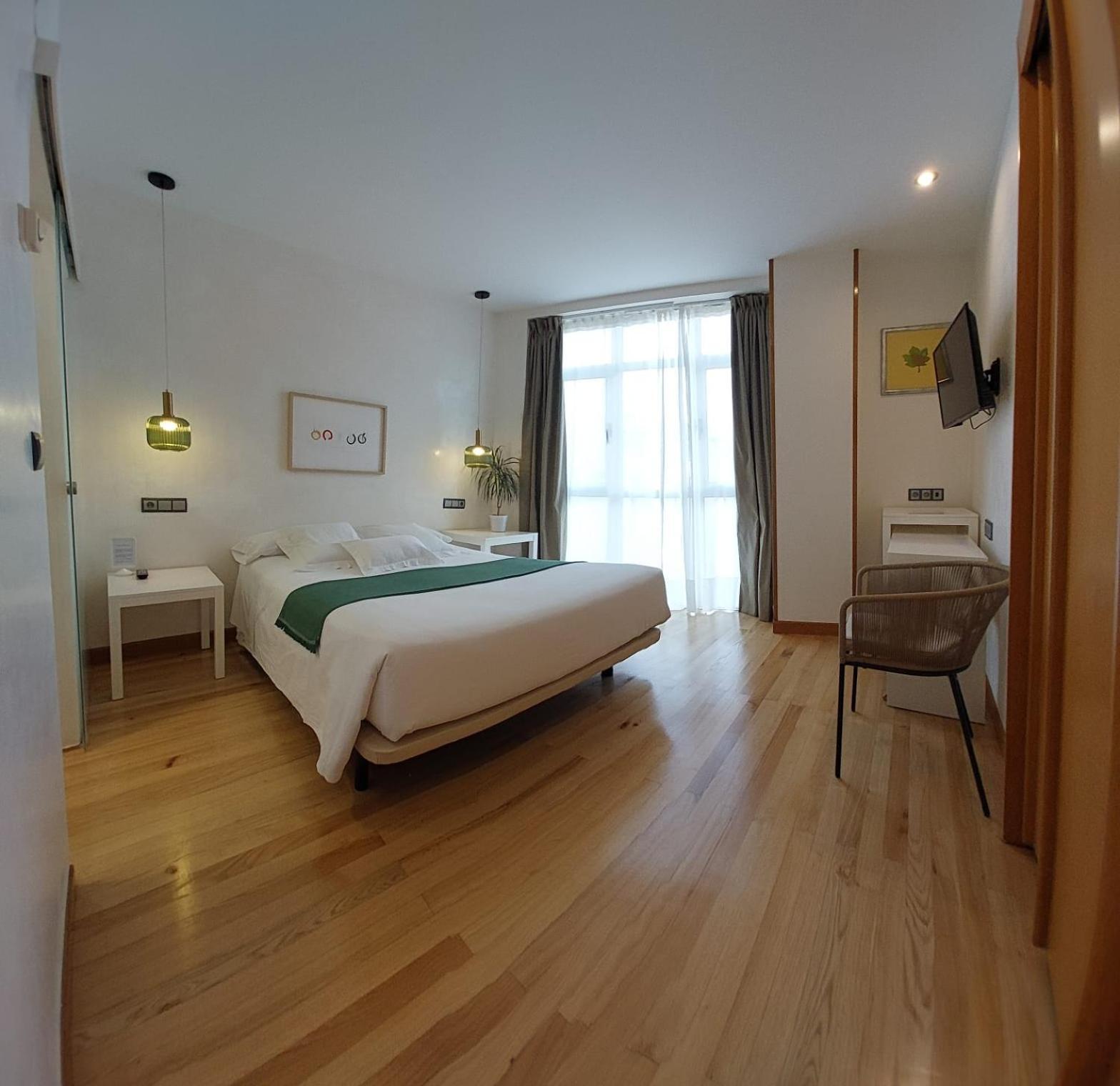 Onís Hotel Nochendi מראה חיצוני תמונה