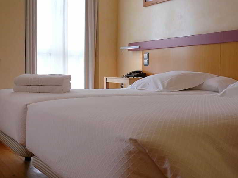 Onís Hotel Nochendi מראה חיצוני תמונה
