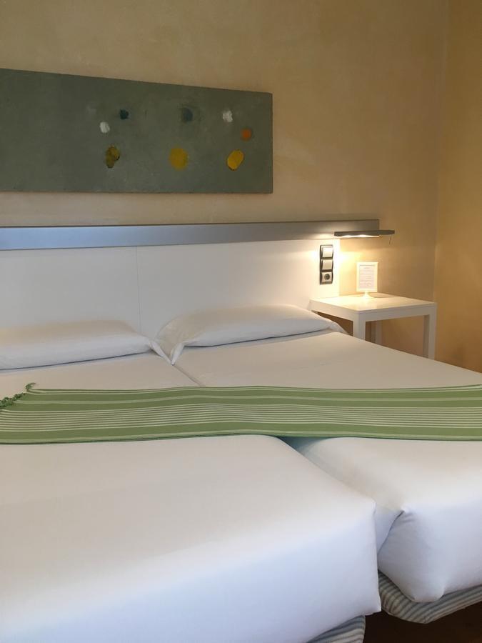 Onís Hotel Nochendi מראה חיצוני תמונה