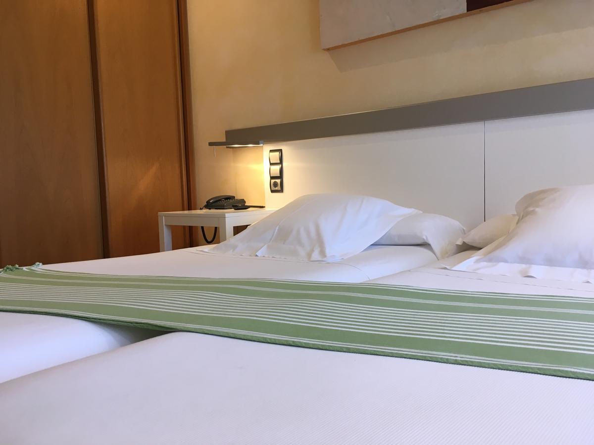 Onís Hotel Nochendi מראה חיצוני תמונה
