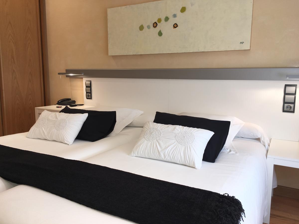 Onís Hotel Nochendi מראה חיצוני תמונה
